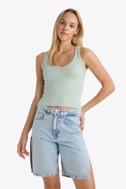 Slim Fit Camisole V-Neck Tank Top