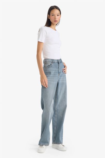 90's Wide Leg High Waisted Long Jeans