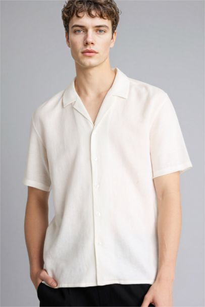 Man Short Sleeve Shirt