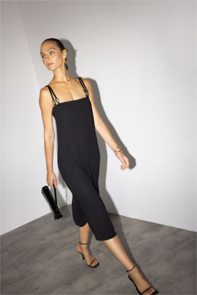 فستان ميدي نص ردن كريب بياخة مربعة