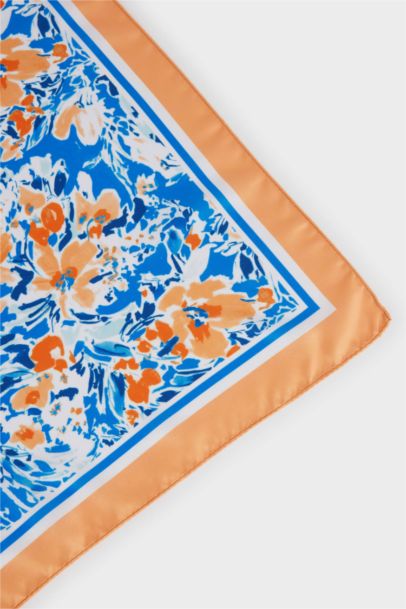 Foulard à motif pour femme