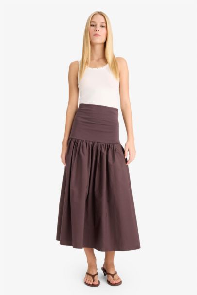 ديباردور مضلع سليم فيت بياقة مربعة