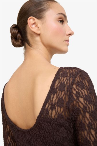 Slim Fit Boat Collar Long Sleeve Blouse