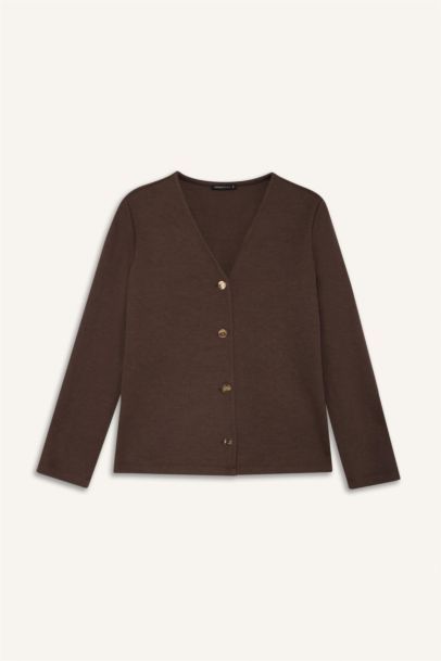 جاكيت تريكو بيكيه قصة عادية بياخة V