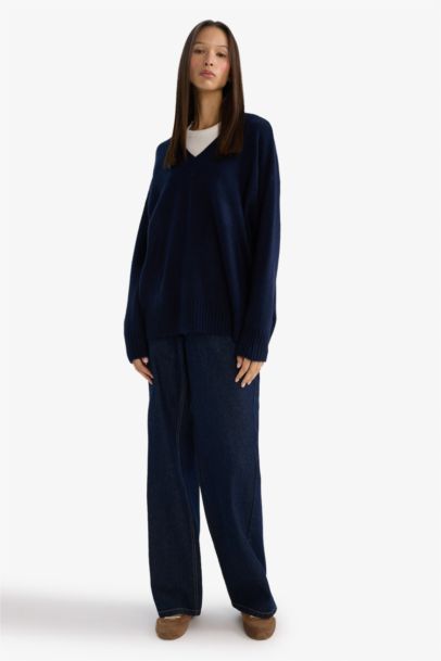 Oversize Fit V-Neck Pullover