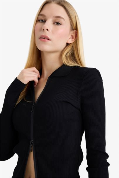 Slim Fit Polo Collar Cardigan