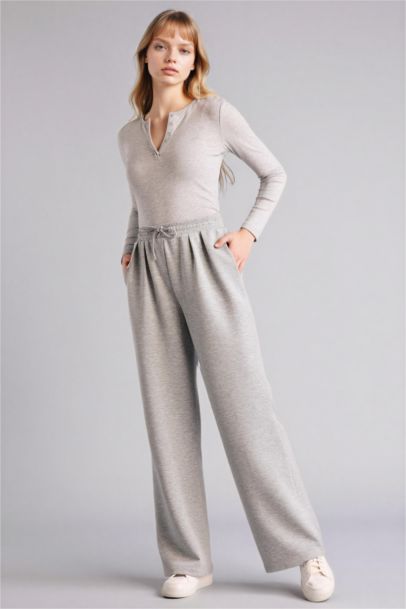 سروال بطيات