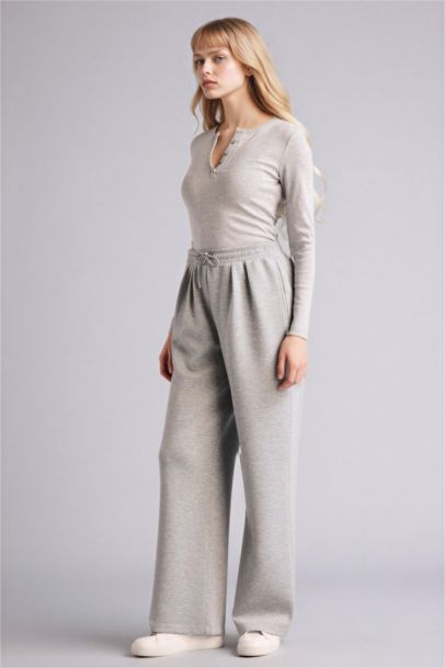 سروال بطيات