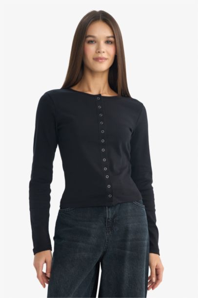 Woman Long Sleeve T-Shirt