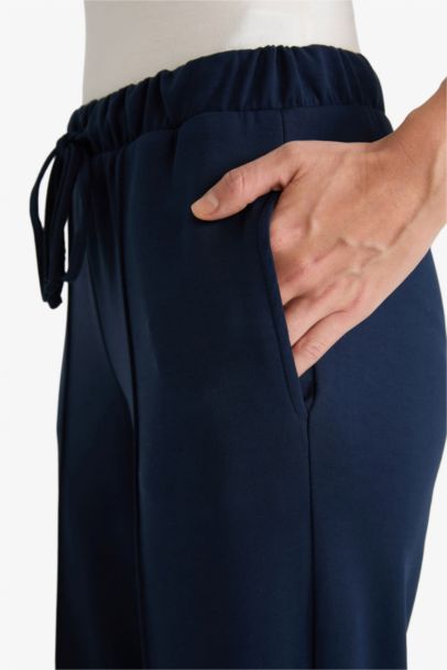 Relax Fit Normal Bel Düz Paça Modal Pantolon