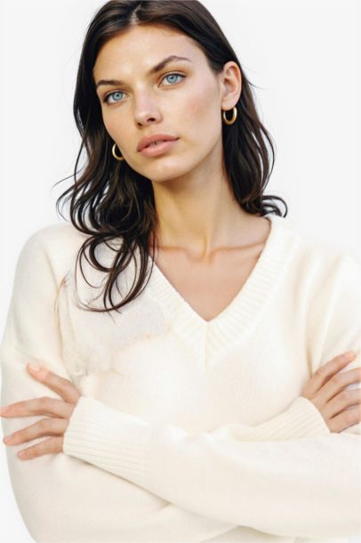 بلوفر تريكو اوفر سايز برقبة مستديرة