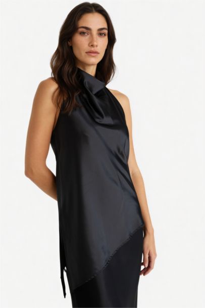 Regular Fit Degaje Neck Sleeveless Blouse