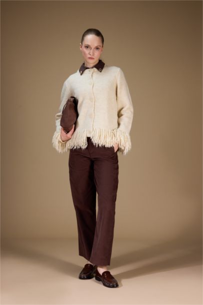 Regular Fit Bisiklet Yaka Püsküllü Düğmeli Triko Hırka