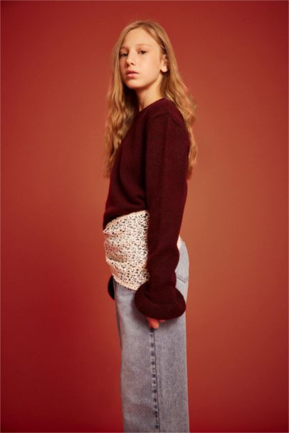 بلوفر تريكو بناتي مكشكش قصة عادية بياقة مستديرة