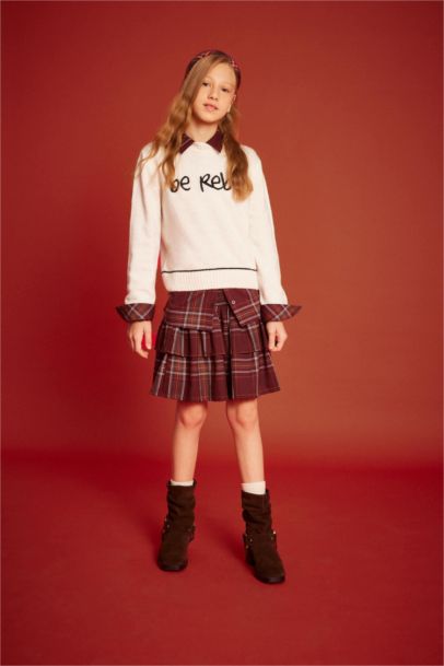 Girl Slim Fit Embroidered Crew Neck Pullover