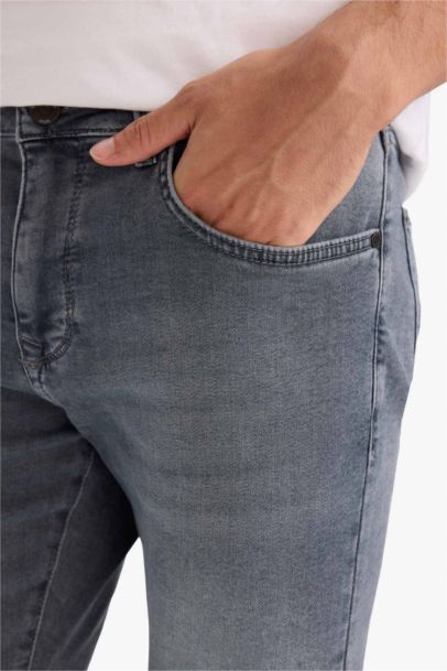 بنطرون جينز سيرجيو قصة عادية ملمس ناعم