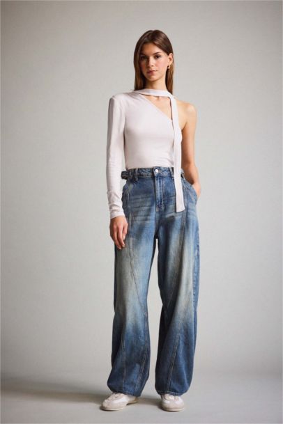 Woman Long Sleeve T-Shirt