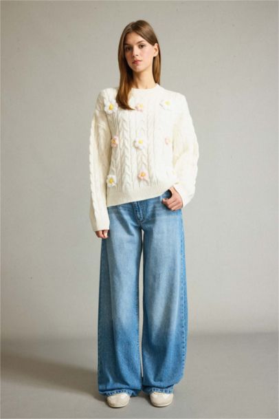 بلوز تريكو فلورال بياخة مستديرة