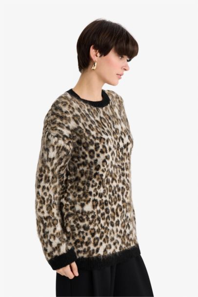 Oversize Fit Crew Neck Leopard Knitwear Pullover