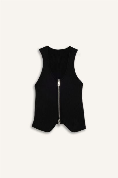 Slim Fit V-Neck Tank Top