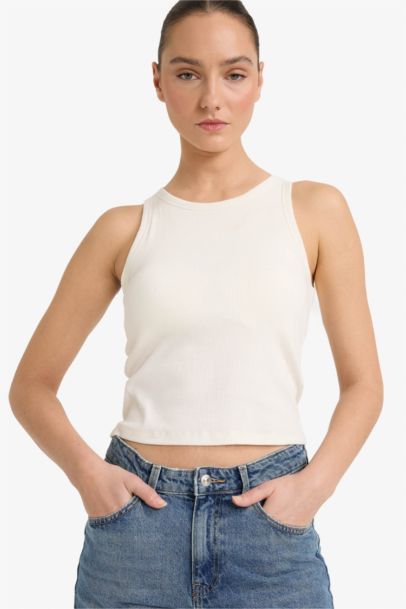 Slim Fit Camisole Crew Neck Tank Top