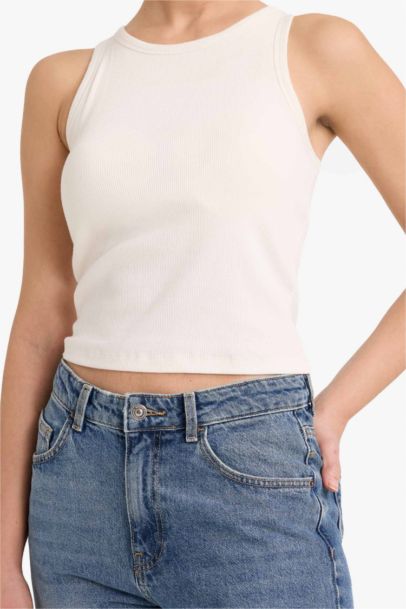 Slim Fit Camisole Crew Neck Tank Top