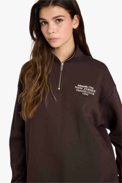 Oversize Fit Long Sleeve Sweatshirt