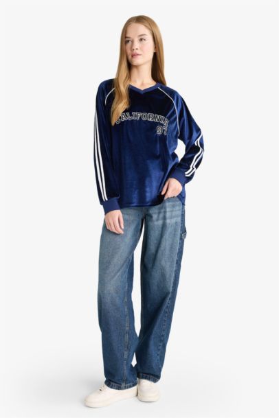 Oversize Fit V-Neck Printed Velvet Sweatshirt