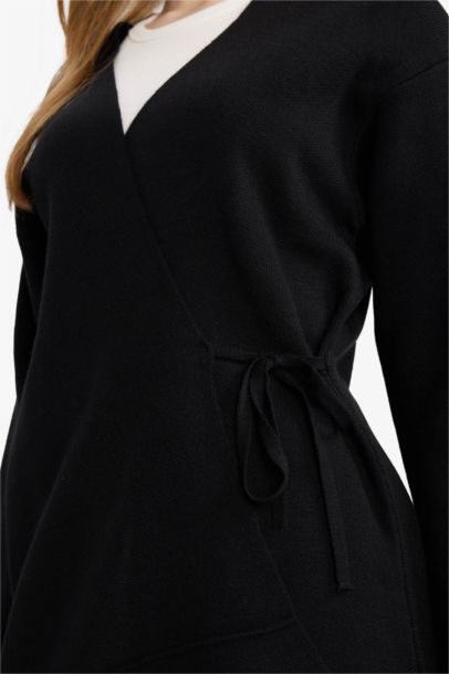 Regular Fit V Yaka Bağlama Detaylı Triko Hırka