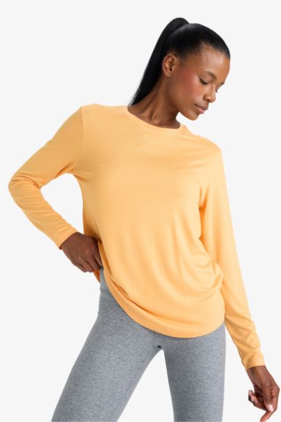 Standart Fit Bisiklet Yaka Sporcu Uzun Kollu Tişört