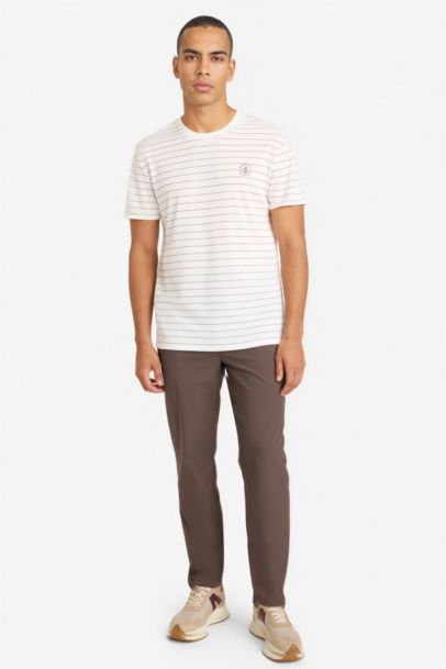 تيشيرت رياضة نص كم قصة عادية برقبة مستديرة