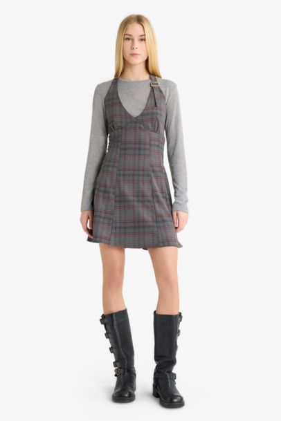 Robe courte à carreaux à col halter