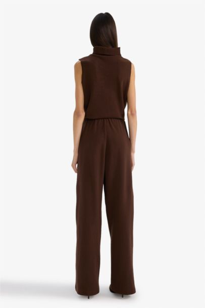 بنطلون وايد ليج برجل واسع