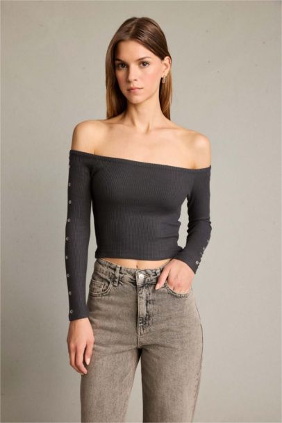 Woman Long Sleeve T-Shirt