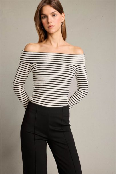 بلوزة مخطط ردن طويل بكتف مفتوح