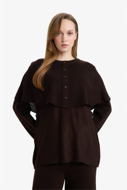 بلوز تريكو قصة عادية بأزرار