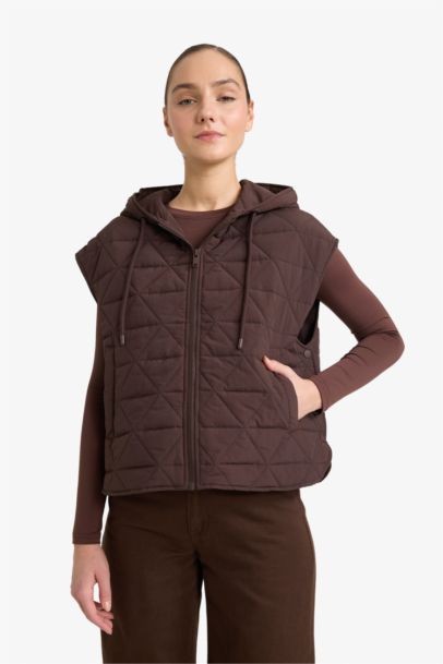 Relax Fıt Kapüşonlu Krinkıl Kumaş Yelek