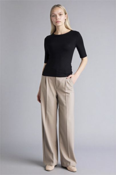 Woman Short Sleeve T-Shirt