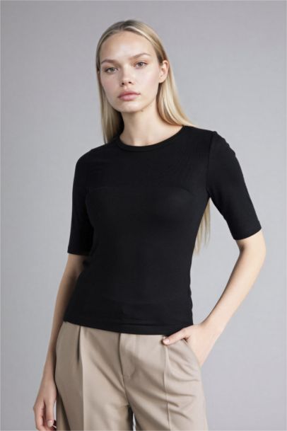 Woman Short Sleeve T-Shirt