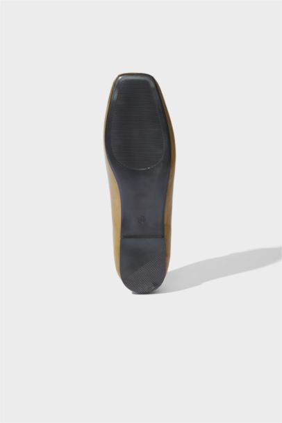 حذاء فلات نسائي جلد صناعي بكعب مسطح