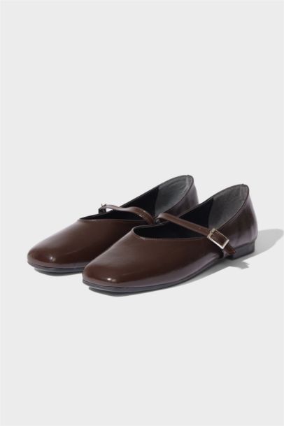 Flat Sole Babet