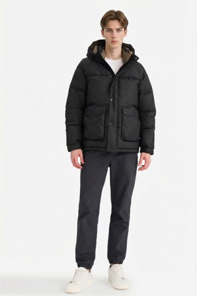 Regular Fit Waterproof Puffer Jacket