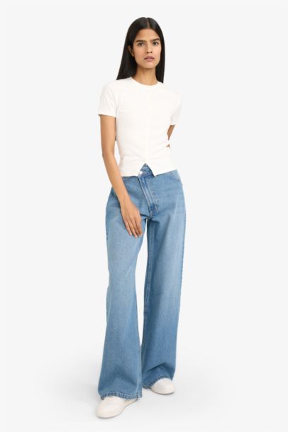 Футболка кашкорсе Fitted в рубчик с круглым вырезом и коротким рукавом