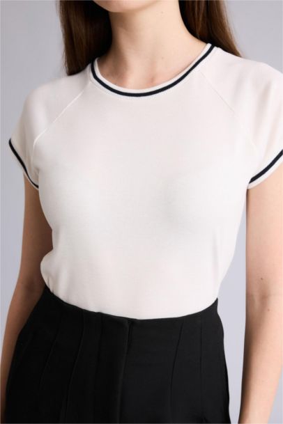 Slim Fit Crew Neck Short Sleeve T-Shirt