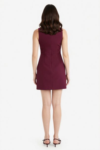 Платье с коротким рукавом мини стандартного кроя с круглым вырезом