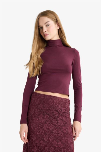 Fitted Turtleneck Modal Long Sleeve T-Shirt