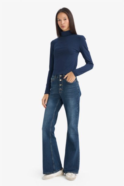 Fitted Turtleneck Modal Long Sleeve T-shirt