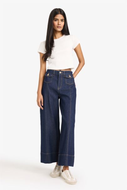 Short Wide Leg Crop Fit Denim Trousers