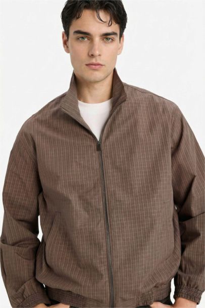 جاكيت قطن قصة عادية