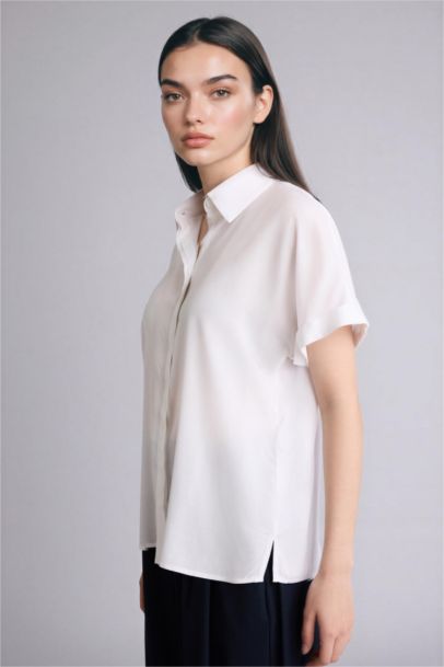 Рубашка с коротким рукавом стандартного кроя для женщин